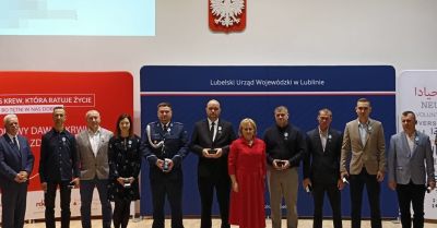 Dzielnicowy z Białej Podlaskiej odznaczony za 22 litry krwi